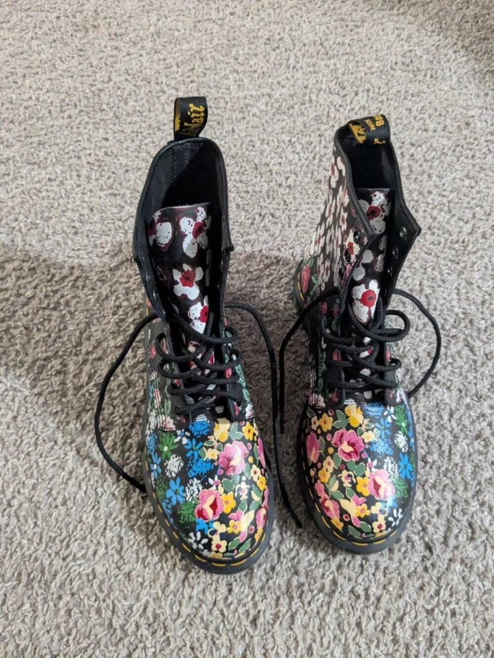 DR. MARTENS - Picture 2 of 5